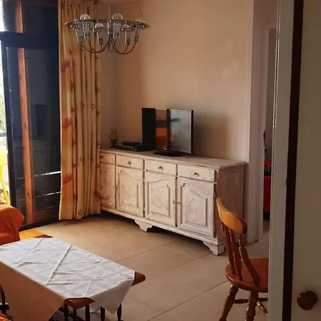 Elisa Apartment *